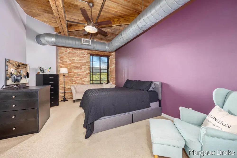 940 Monroe Avenue NW #552 Grand Rapids, MI 49503