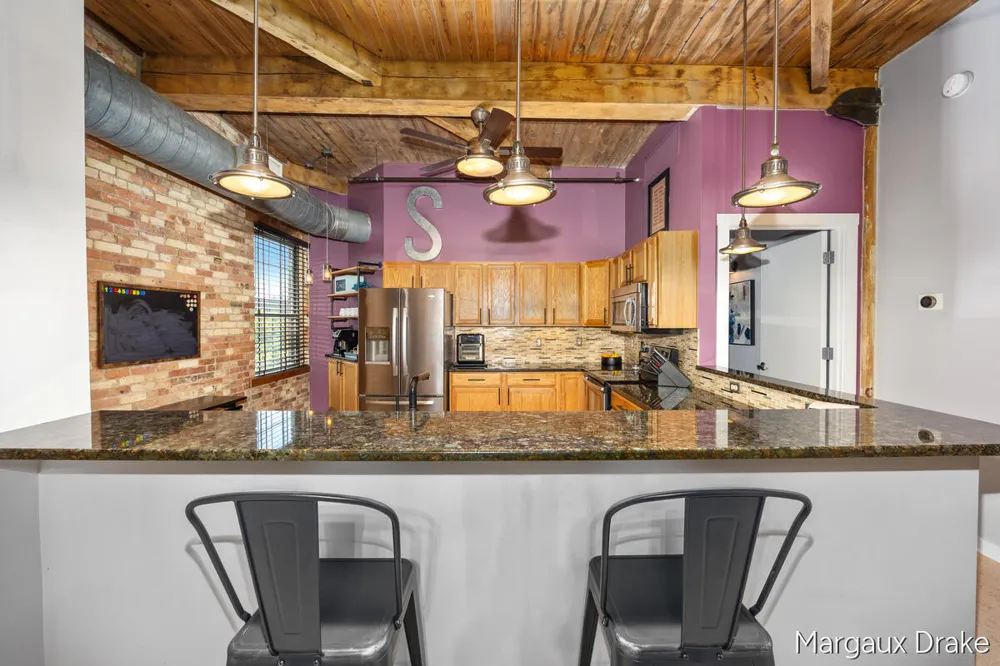 940 Monroe Avenue NW #552 Grand Rapids, MI 49503