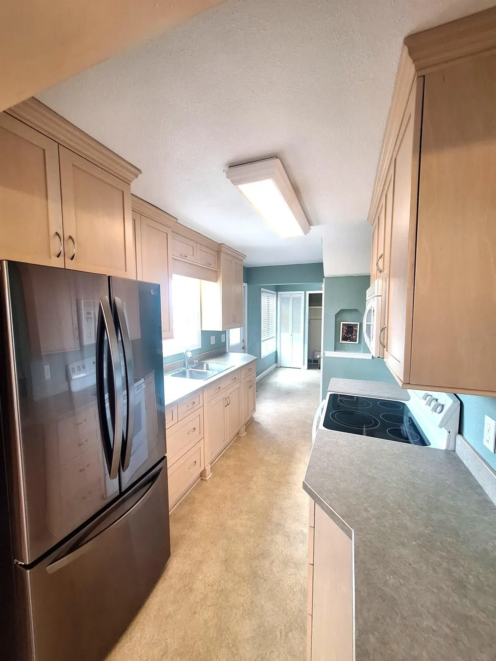 911 Emmerling Avenue Walhalla, ND 58282