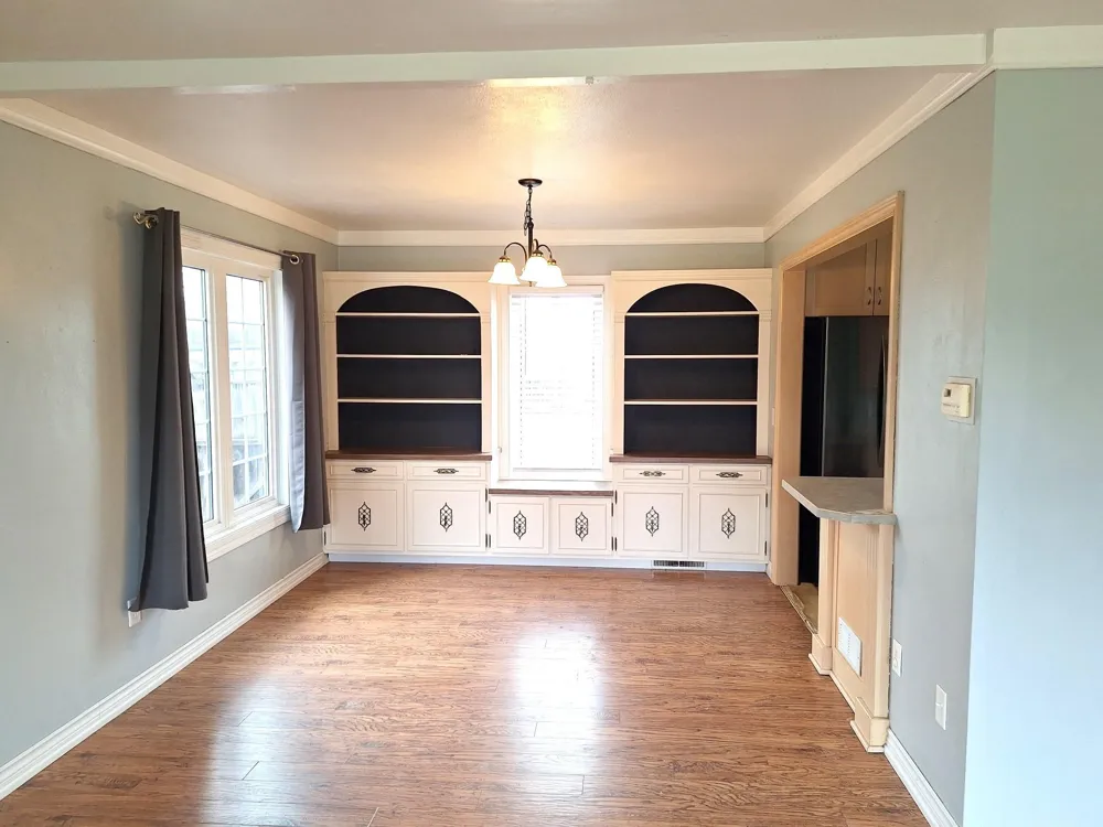 911 Emmerling Avenue Walhalla, ND 58282
