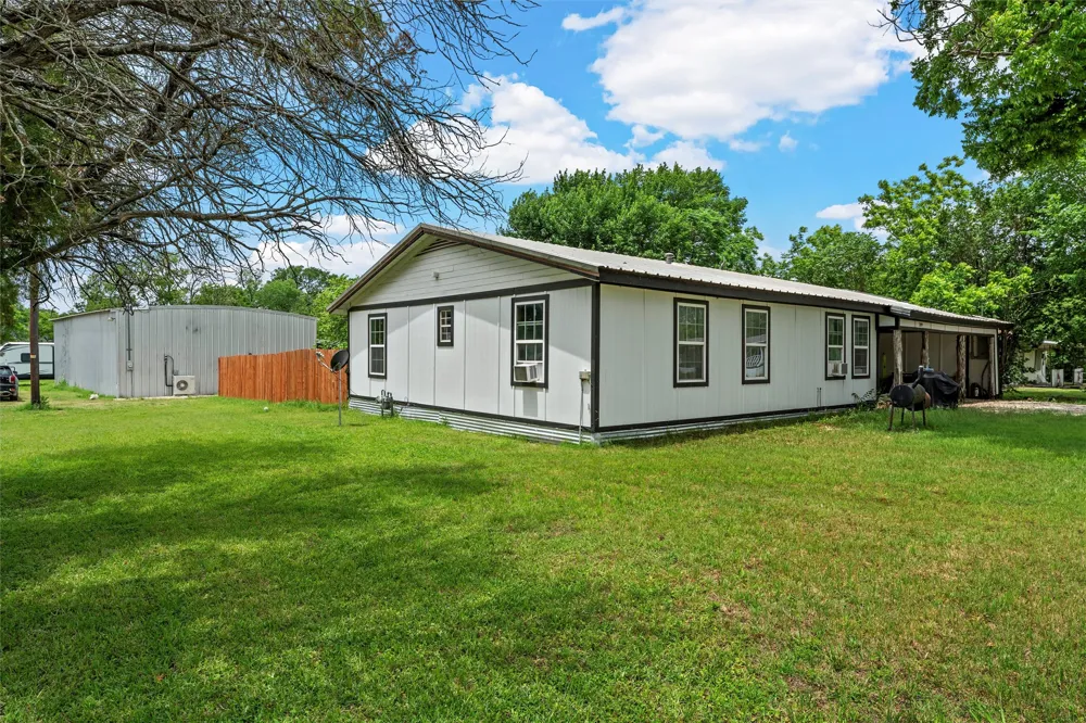 209 Goddard Street Mart, TX 76664
