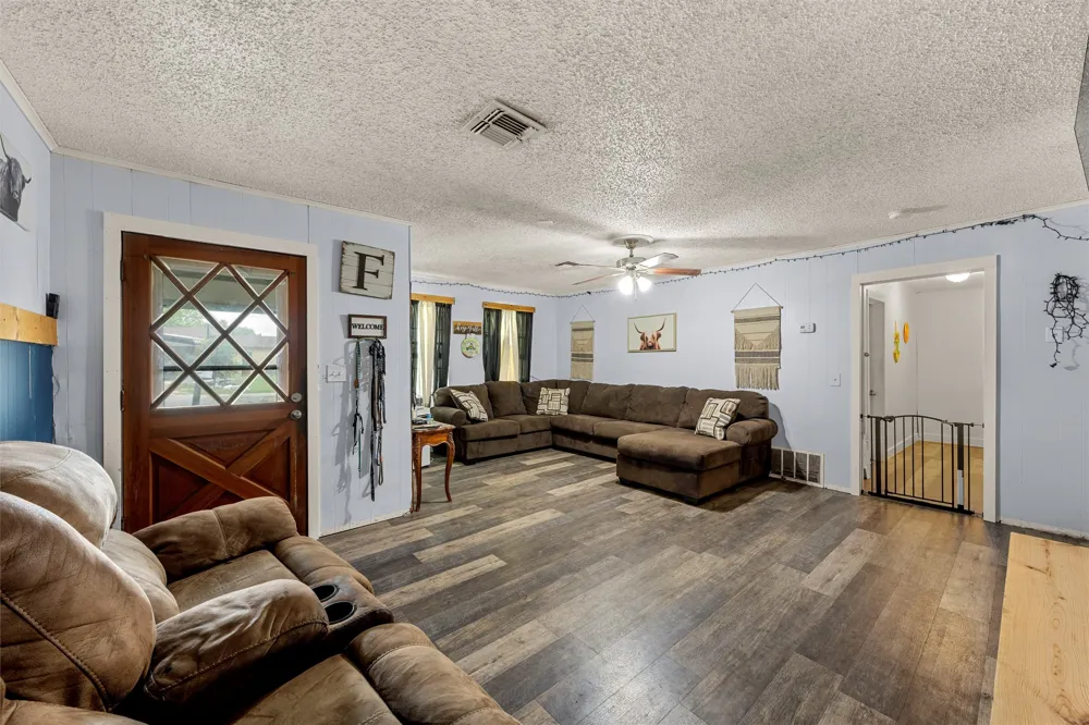 209 Goddard Street Mart, TX 76664