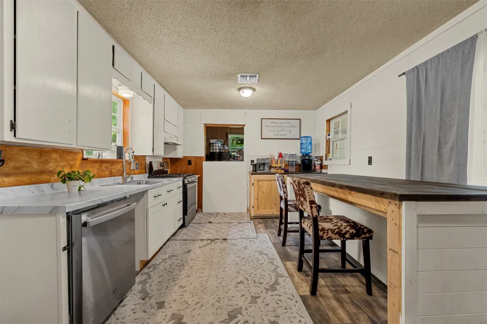 209 Goddard Street Mart, TX 76664