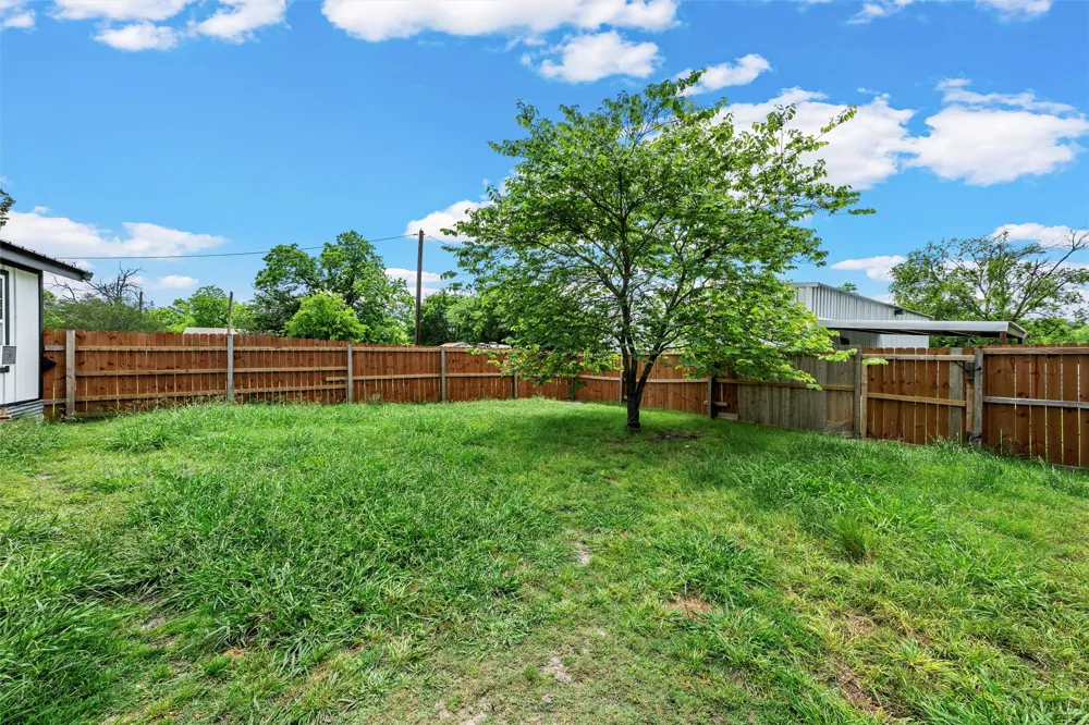 209 Goddard Street Mart, TX 76664