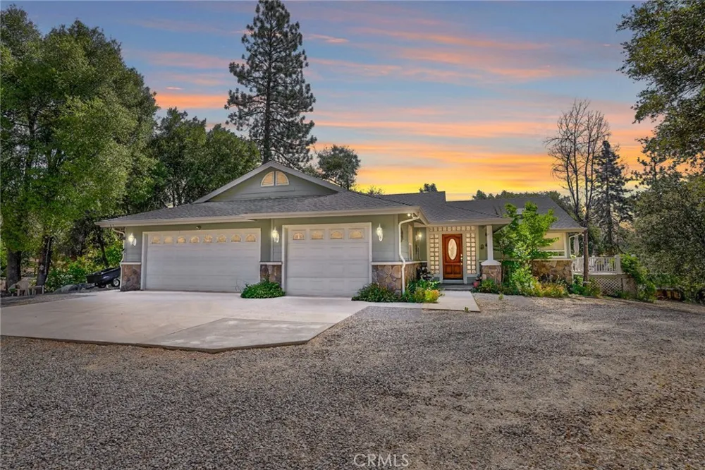 44550 Windsong Way Ahwahnee, CA 93601