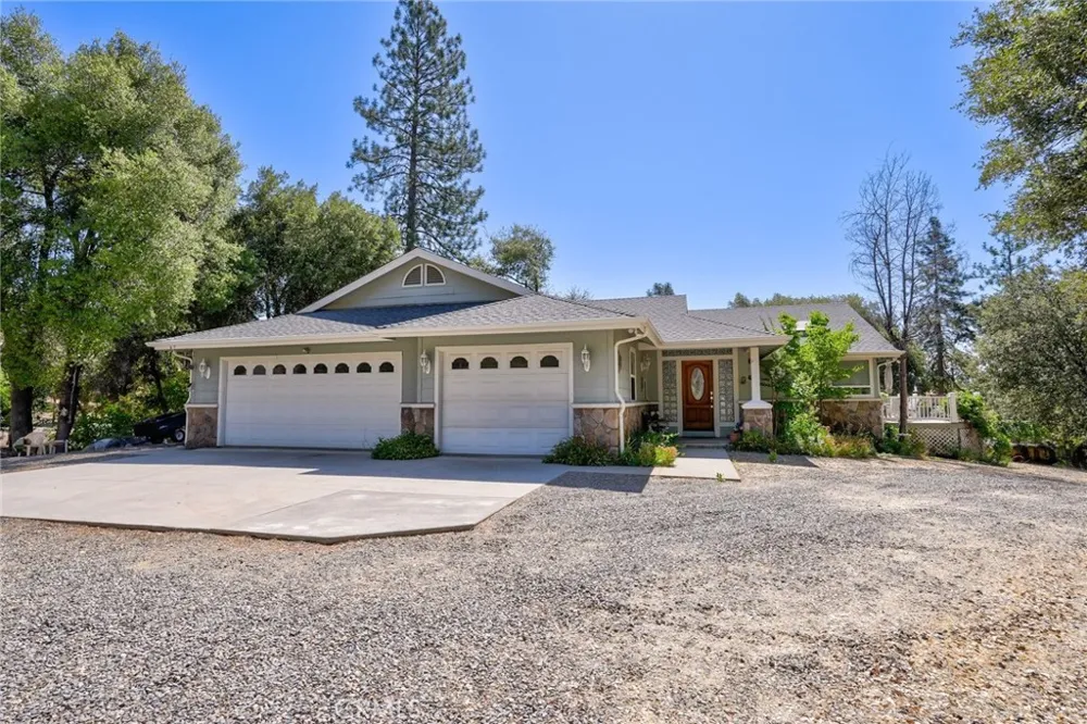 44550 Windsong Way Ahwahnee, CA 93601
