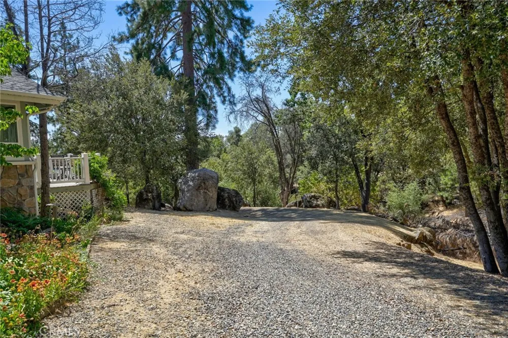 44550 Windsong Way Ahwahnee, CA 93601