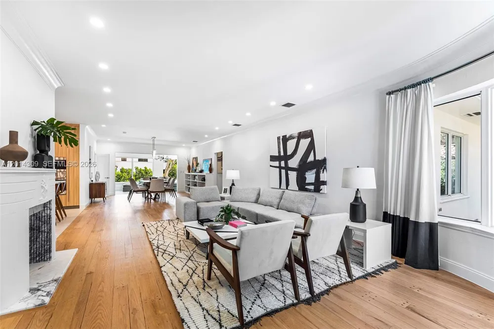 6145 La Gorce Dr Miami Beach, FL 33140