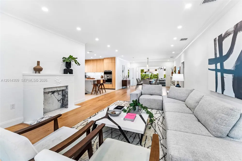6145 La Gorce Dr Miami Beach, FL 33140