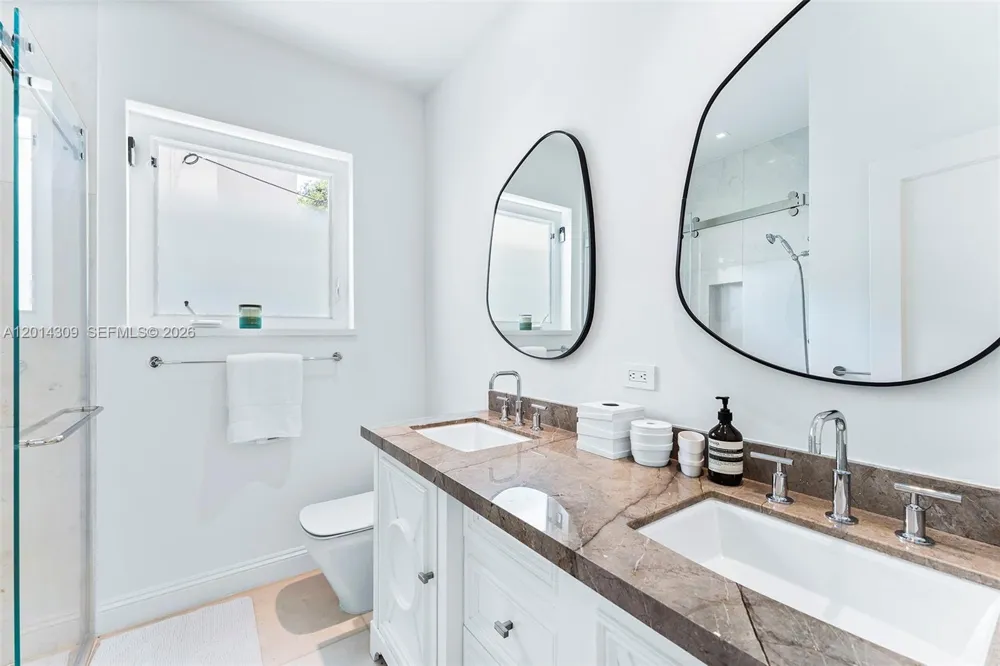 6145 La Gorce Dr Miami Beach, FL 33140