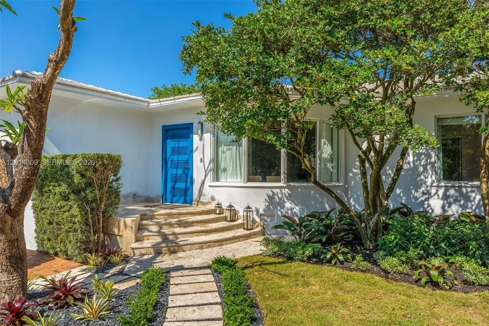 6145 La Gorce Dr Miami Beach, FL 33140