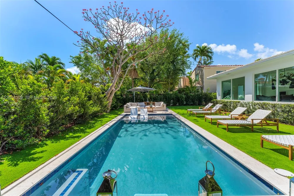 6145 La Gorce Dr Miami Beach, FL 33140