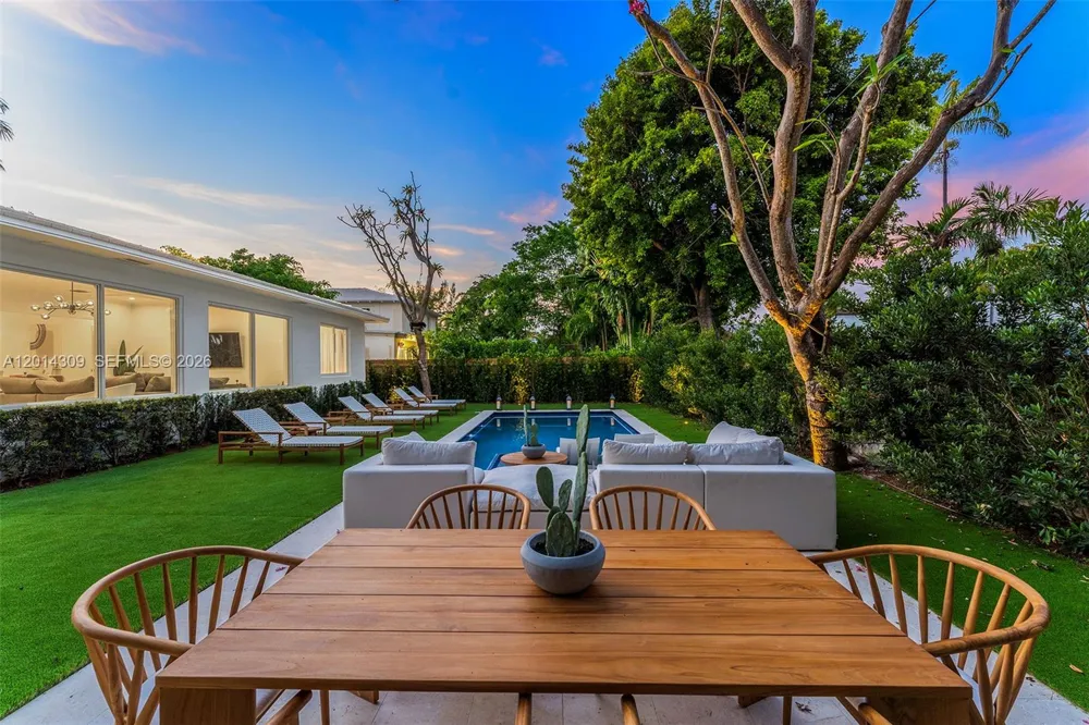 6145 La Gorce Dr Miami Beach, FL 33140