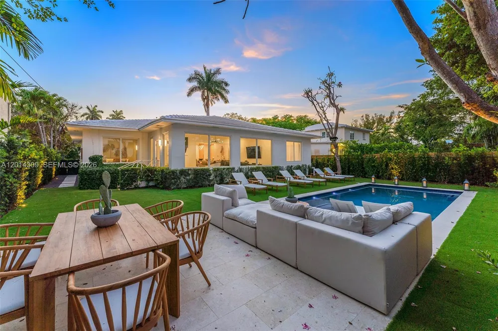 6145 La Gorce Dr Miami Beach, FL 33140