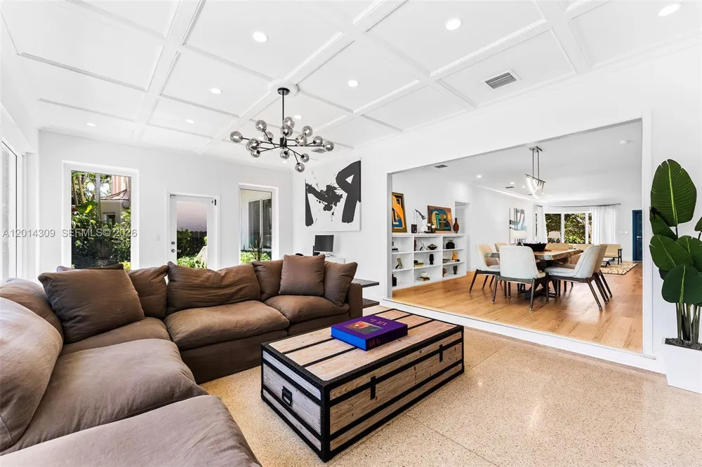 6145 La Gorce Dr Miami Beach, FL 33140