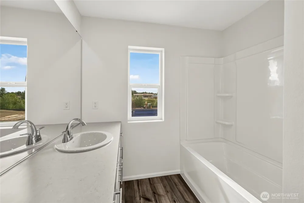 1454 Salzer Creek Loop Centralia, WA 98531