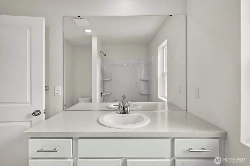 1454 Salzer Creek Loop Centralia, WA 98531