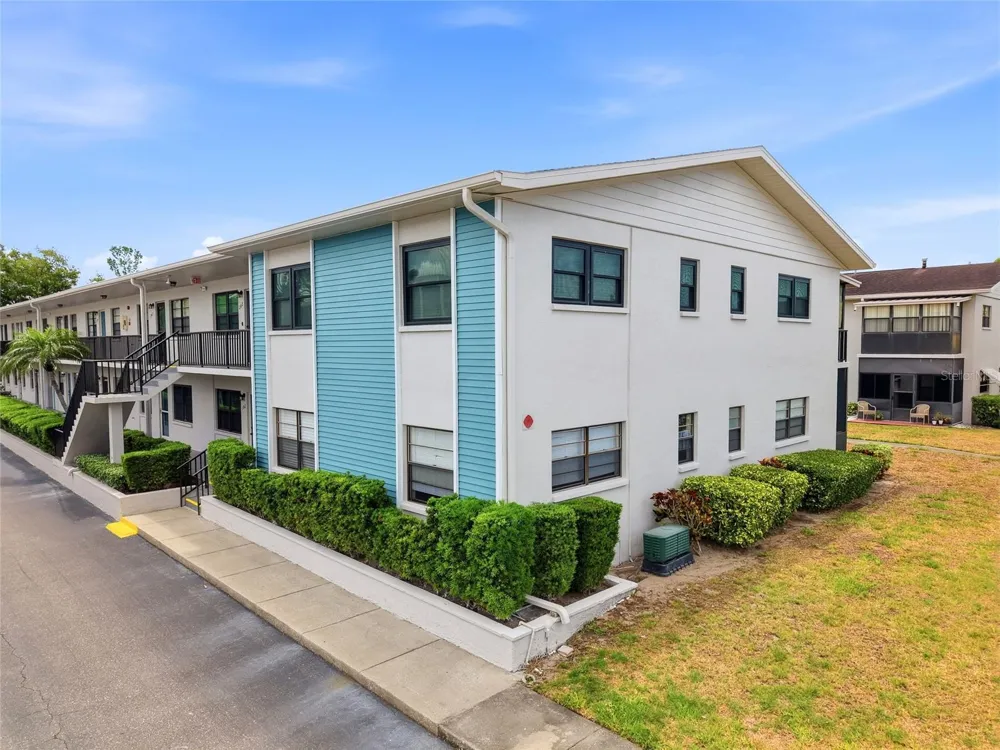 5967 TERRACE PARK DRIVE #201 St Petersburg, FL 33709
