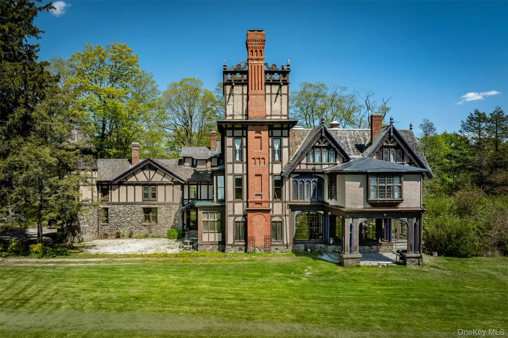 618 Quaker Hill Road Pawling, NY 12564