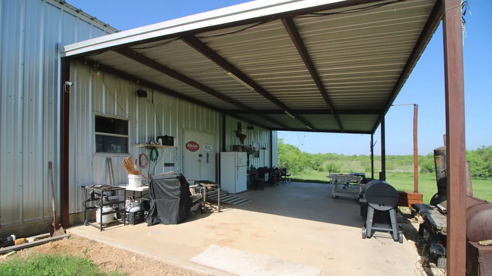 401 CR 498 Goldsboro, TX 79519