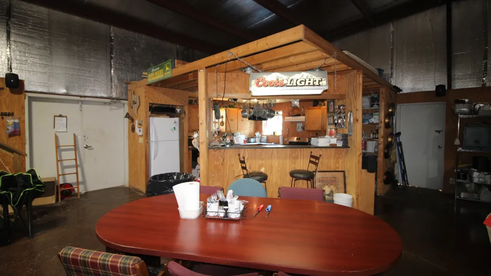 401 CR 498 Goldsboro, TX 79519