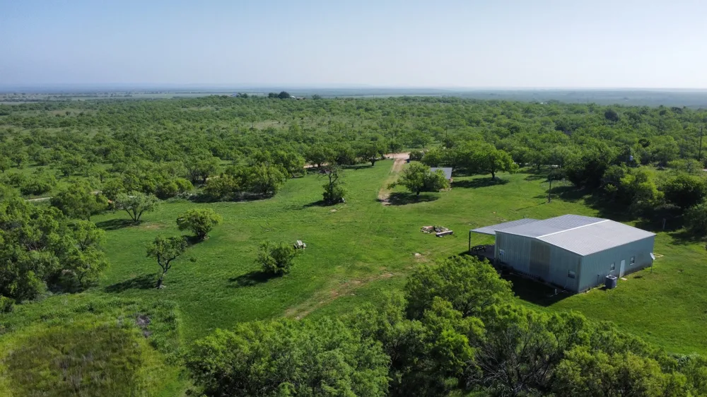 401 CR 498 Goldsboro, TX 79519