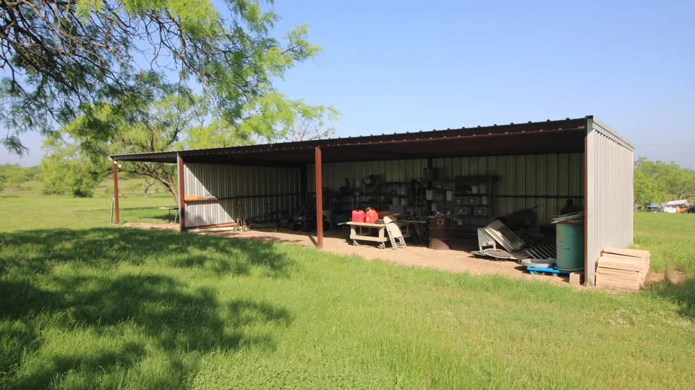 401 CR 498 Goldsboro, TX 79519