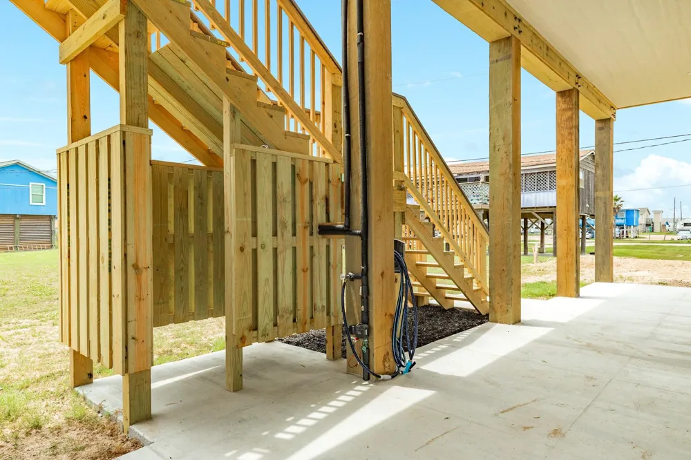 1106 White Cap Drive Surfside Beach, TX 77541
