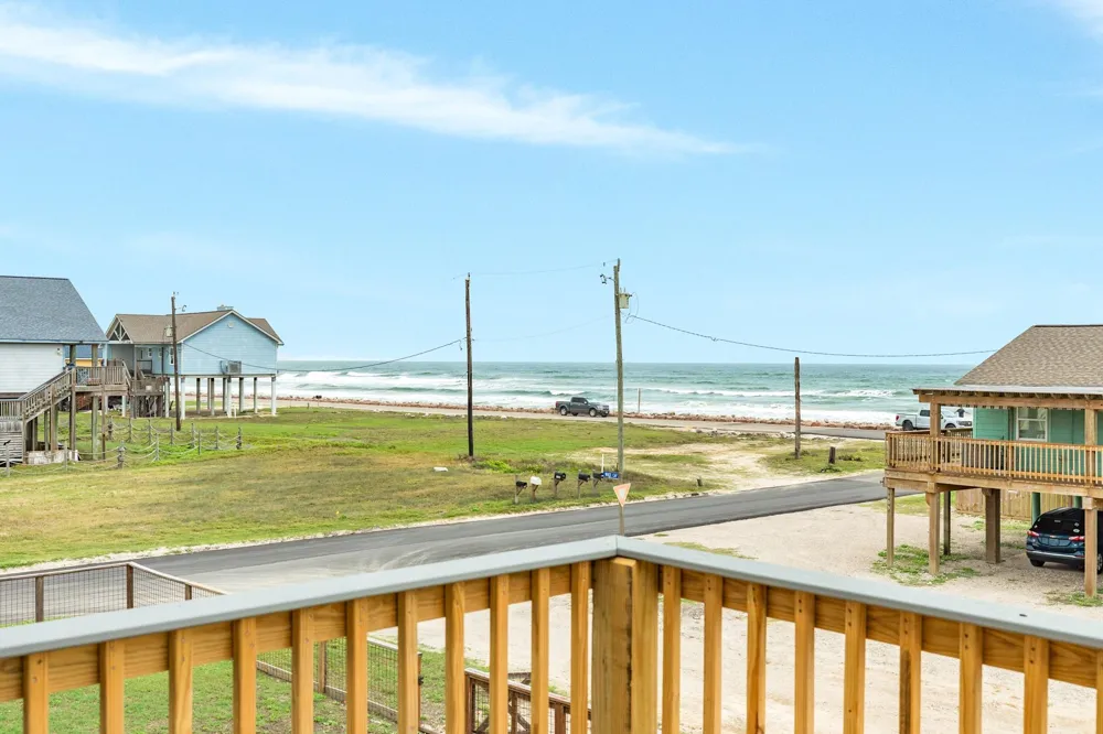 1106 White Cap Drive Surfside Beach, TX 77541