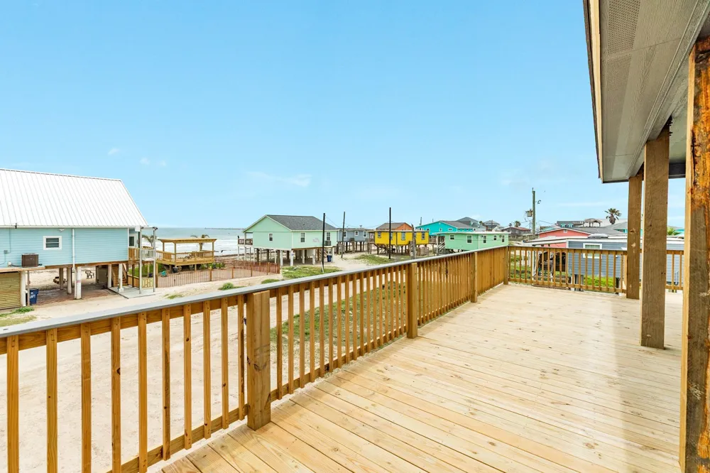 1106 White Cap Drive Surfside Beach, TX 77541