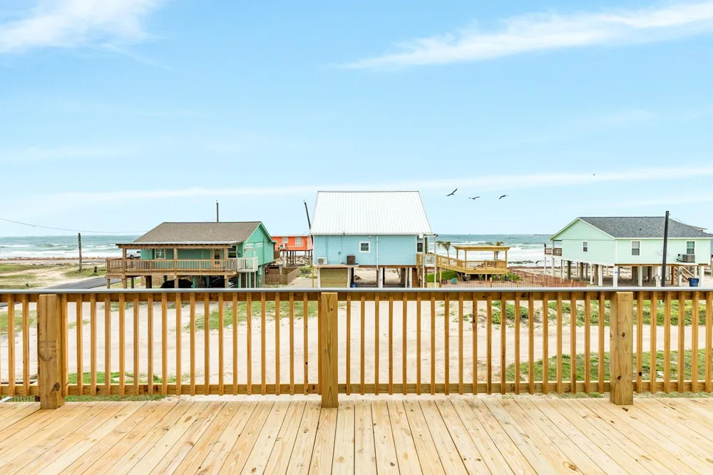 1106 White Cap Drive Surfside Beach, TX 77541