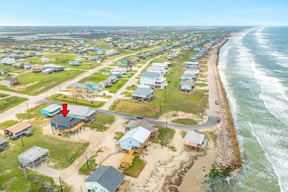 1106 White Cap Drive Surfside Beach, TX 77541