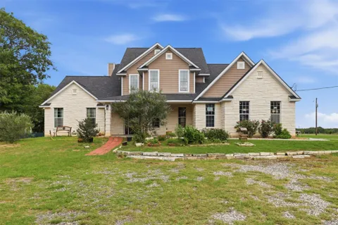 3860 Grapevine Drive