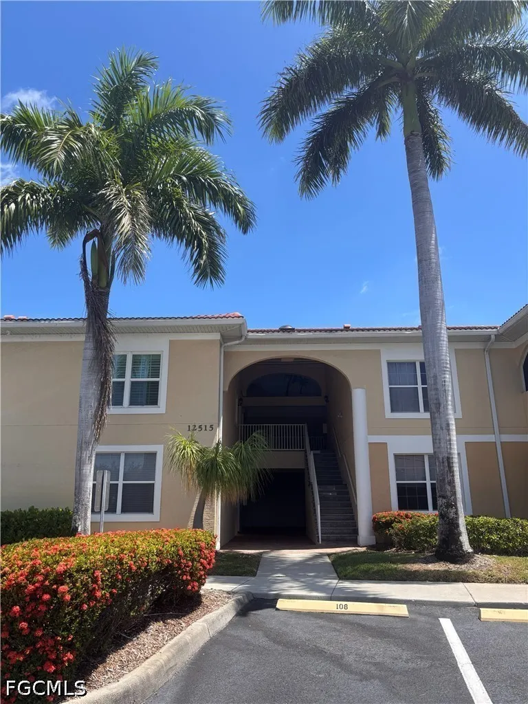 McGregor Boulevard #104 Fort Myers, FL 33919