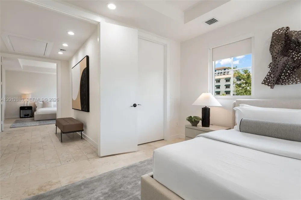 349 Madeira Ave #349 Coral Gables, FL 33134