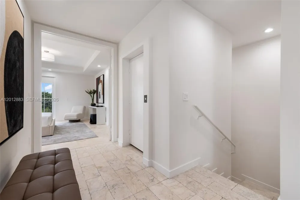 349 Madeira Ave #349 Coral Gables, FL 33134