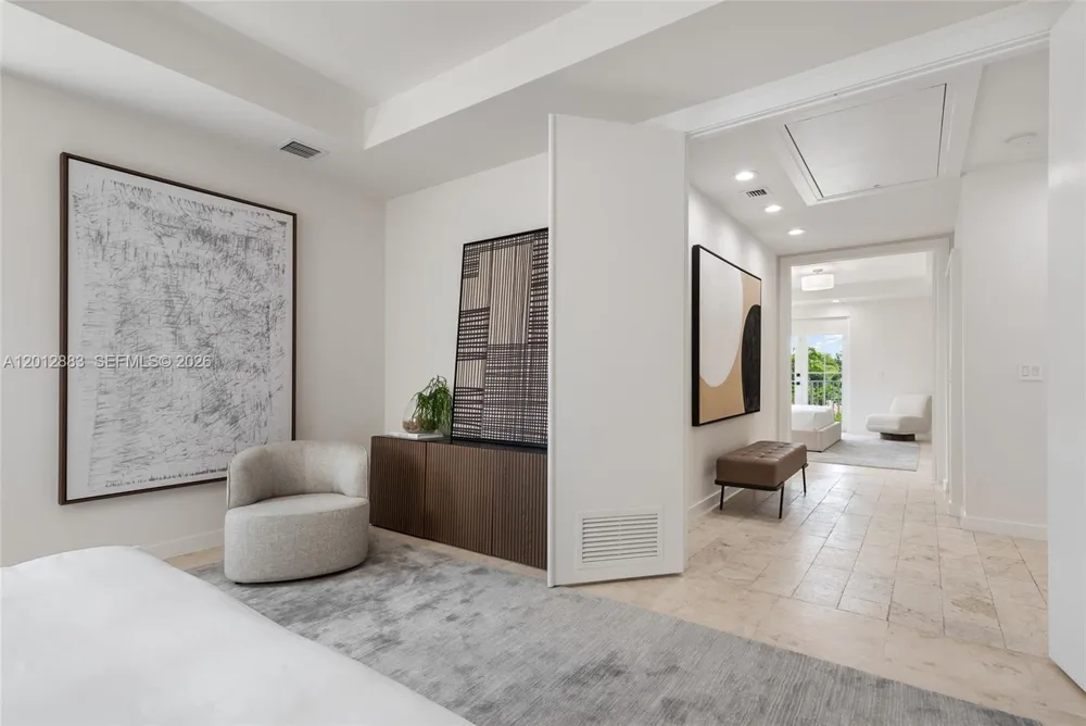 349 Madeira Ave #349 Coral Gables, FL 33134
