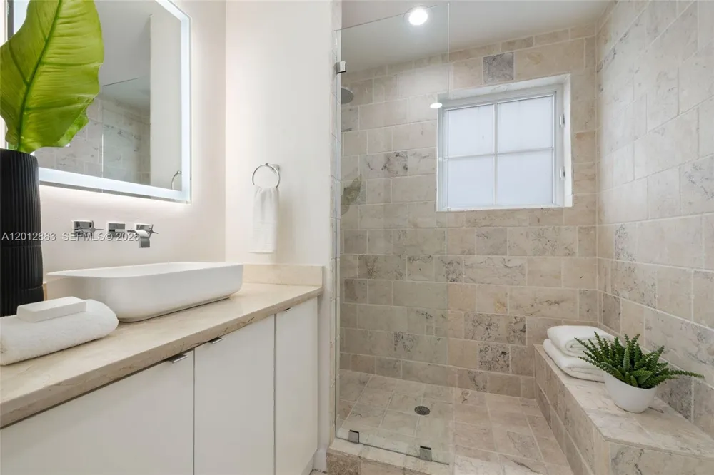 349 Madeira Ave #349 Coral Gables, FL 33134
