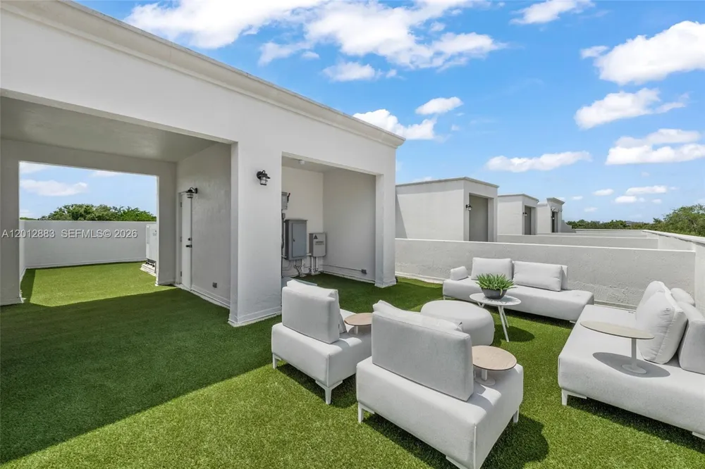349 Madeira Ave #349 Coral Gables, FL 33134