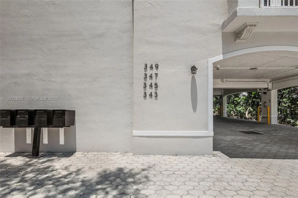 349 Madeira Ave #349 Coral Gables, FL 33134