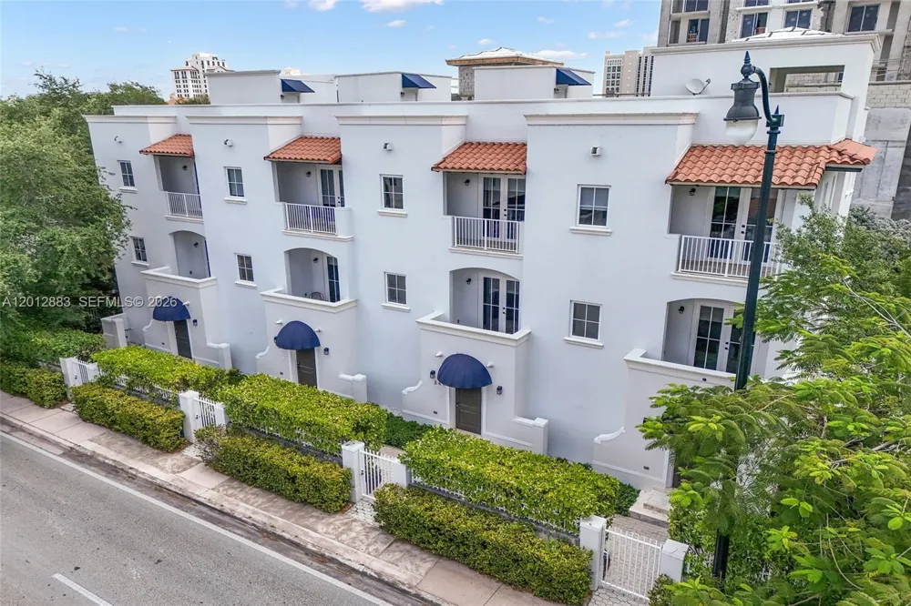 349 Madeira Ave #349 Coral Gables, FL 33134