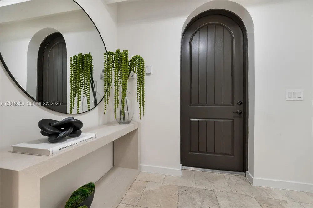 349 Madeira Ave #349 Coral Gables, FL 33134