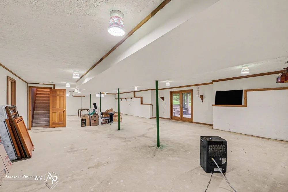 12301 S New Lothrop Road Burns Township, MI 48418