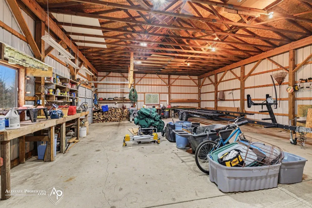 12301 S New Lothrop Road Burns Township, MI 48418