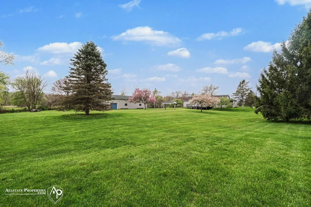 12301 S New Lothrop Road Burns Township, MI 48418