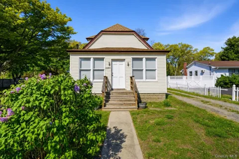 2284 Ocean Avenue