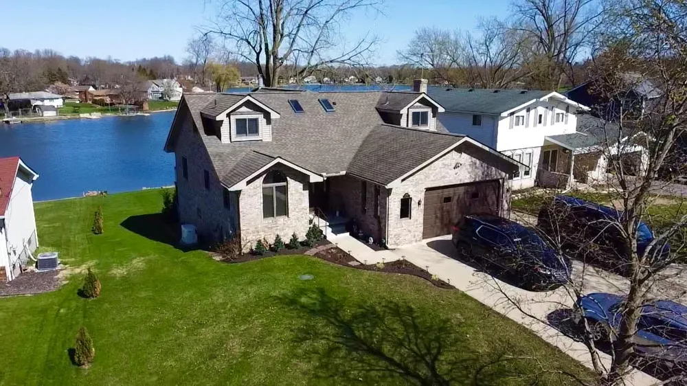 3750 Loch Drive Highland, MI 48357
