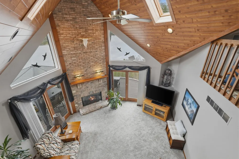 3750 Loch Drive Highland, MI 48357