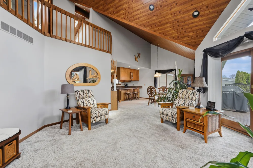 3750 Loch Drive Highland, MI 48357