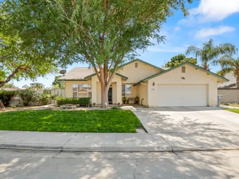 1676 Riverglen Way